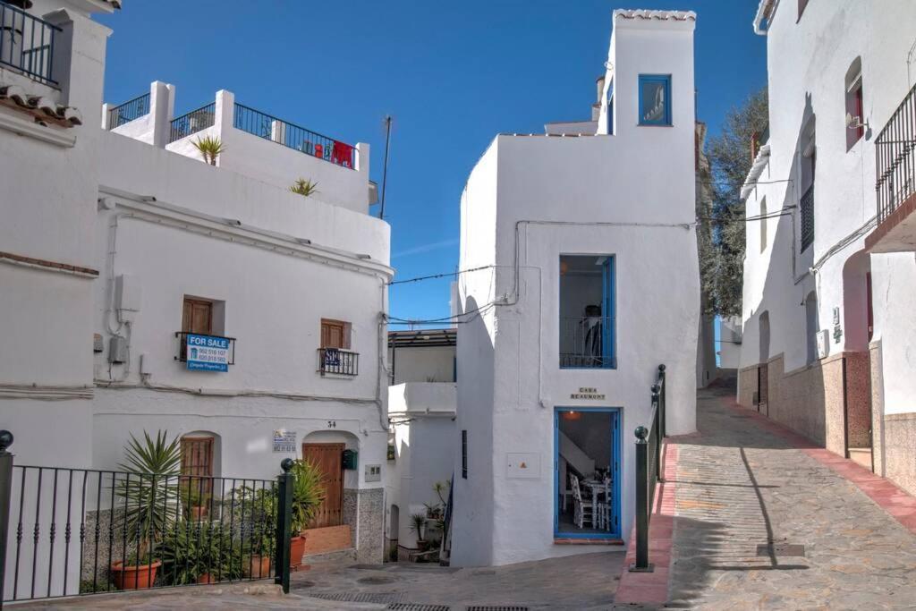 Casa Beaumont - Awesome Andalusian Townhouse Villa Competa Exterior photo